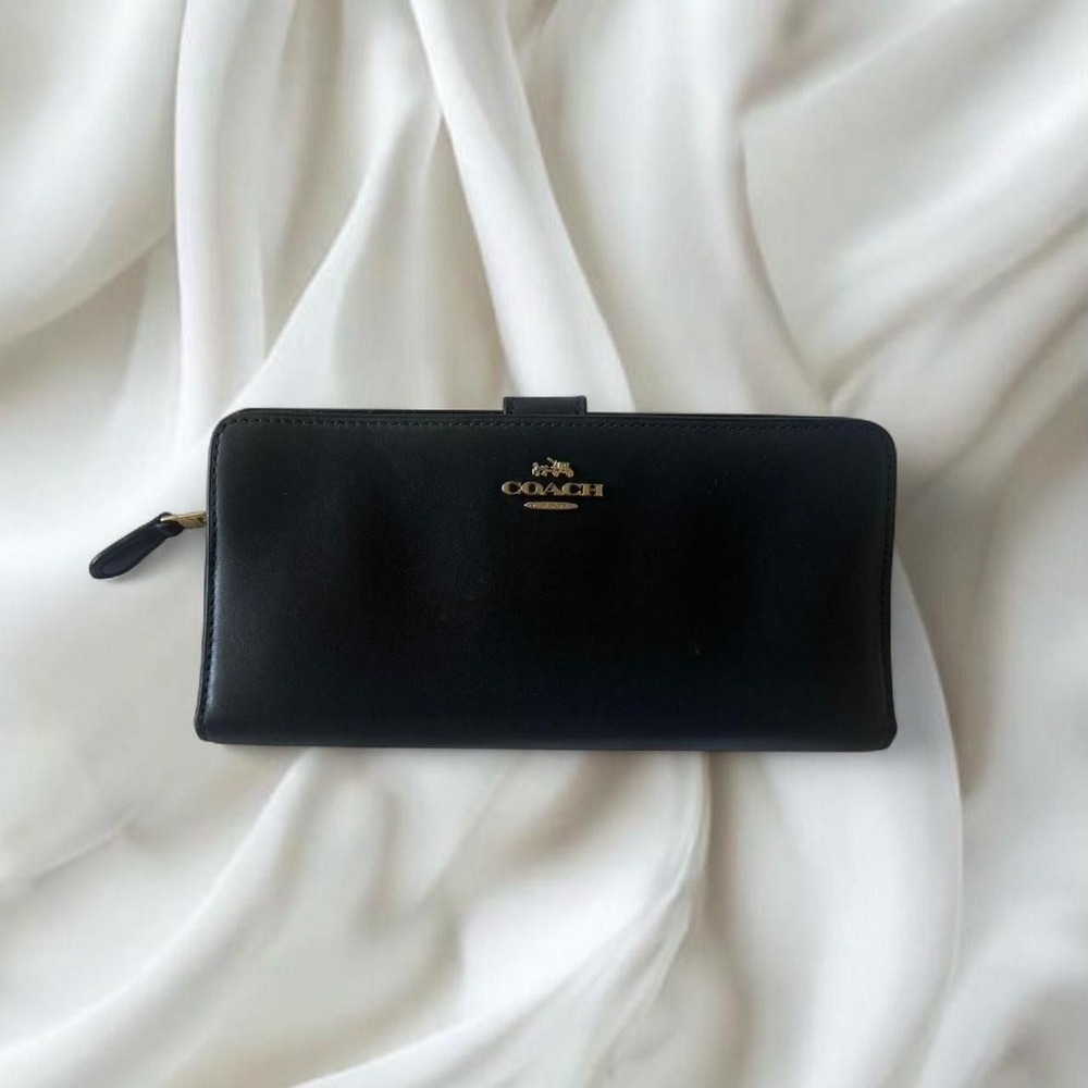 Coach Black Smooth Leather Zip Wallet with Gold Logo